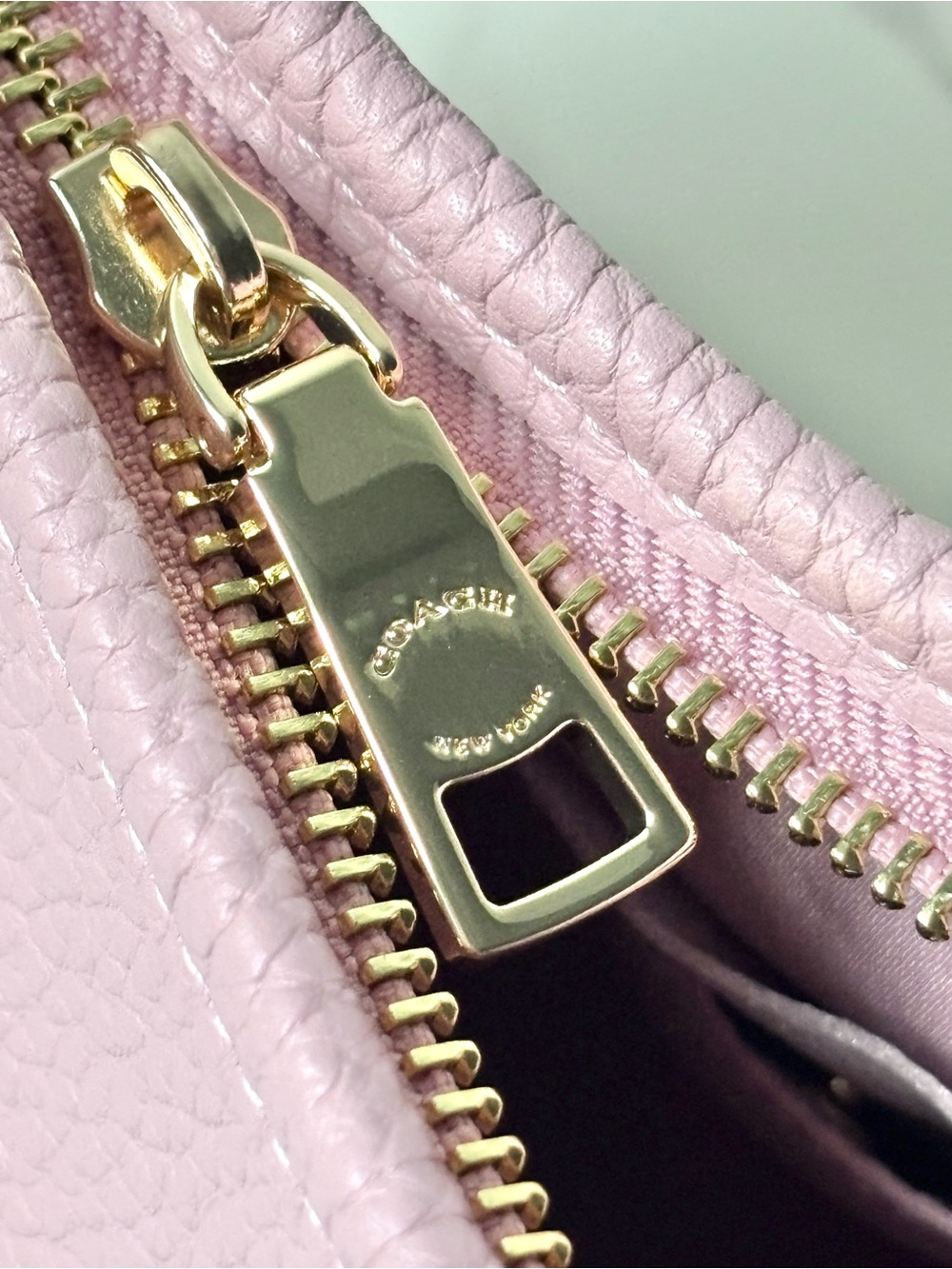 New Coach Laurel Shoulder Bag Carnation Pink Pebbled Leather - Picture 10 of 14